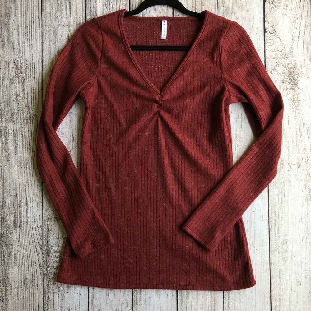 Piphany Ivy Cinch Top